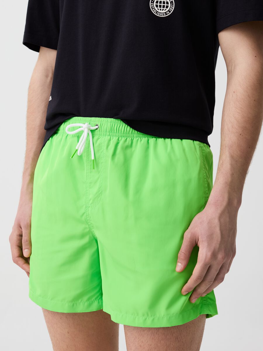 Solid colour swimming trunks_1