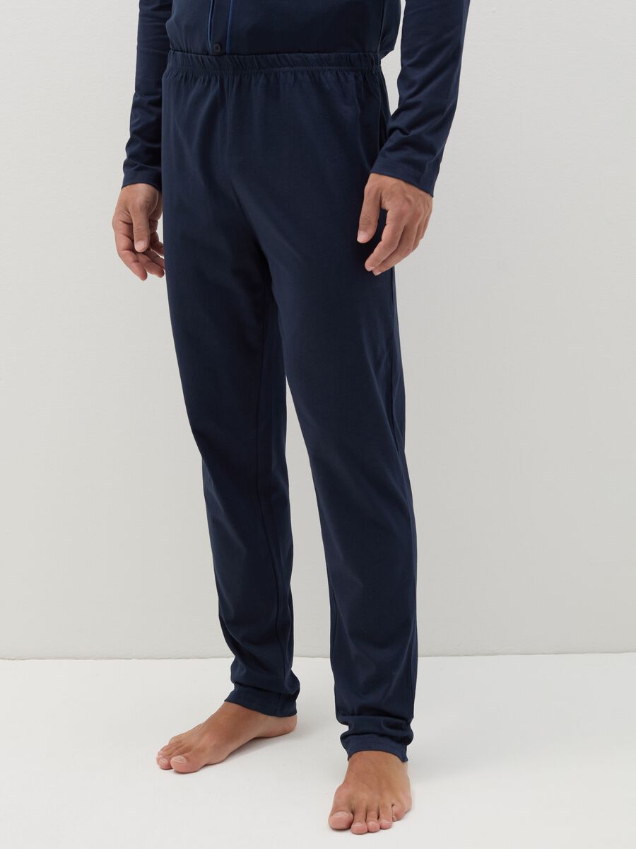 Cotton pyjamas with contrasting piping_3