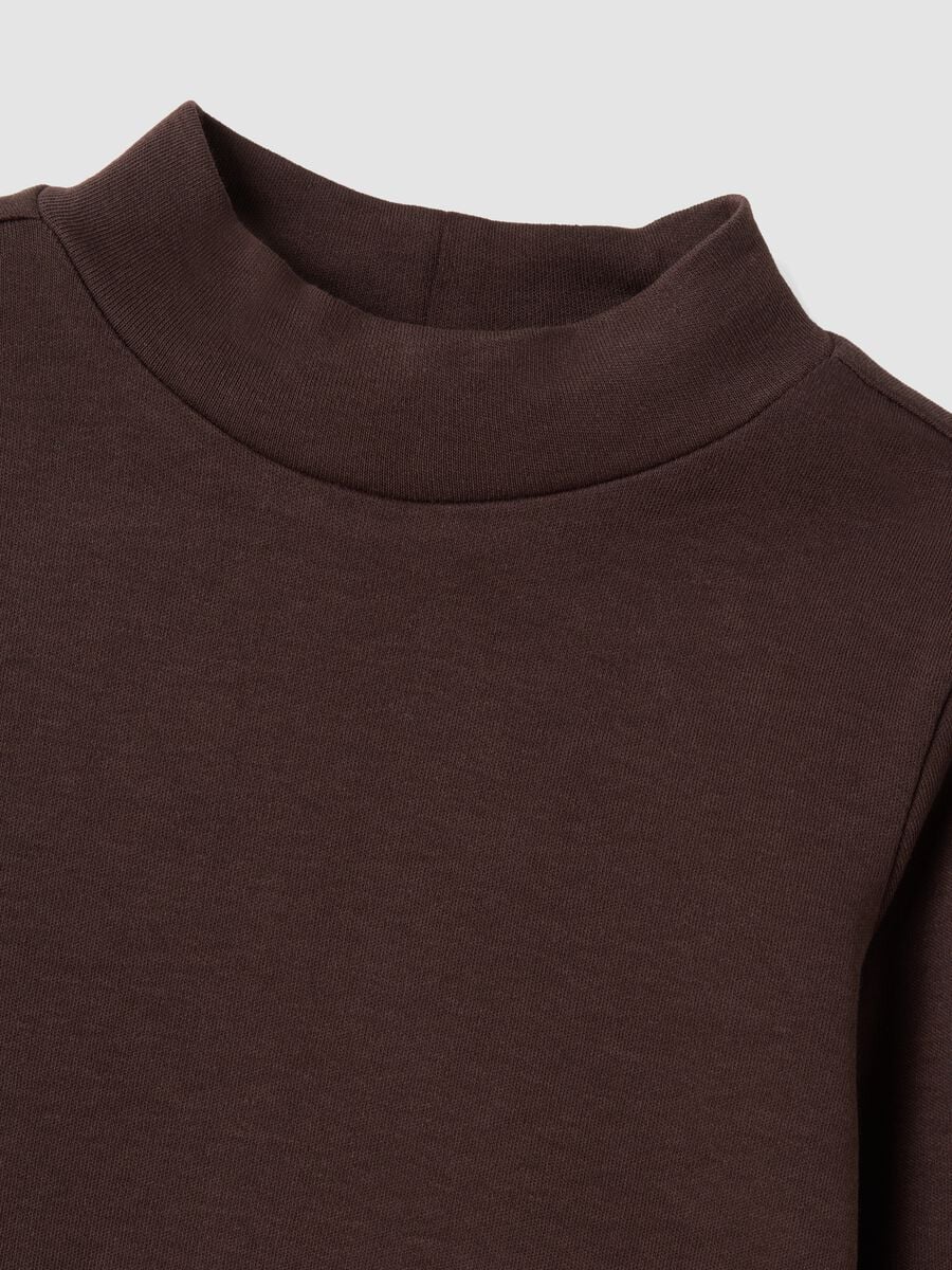 Brown long-sleeve high-neck T-shirt in pure organic cotton_3