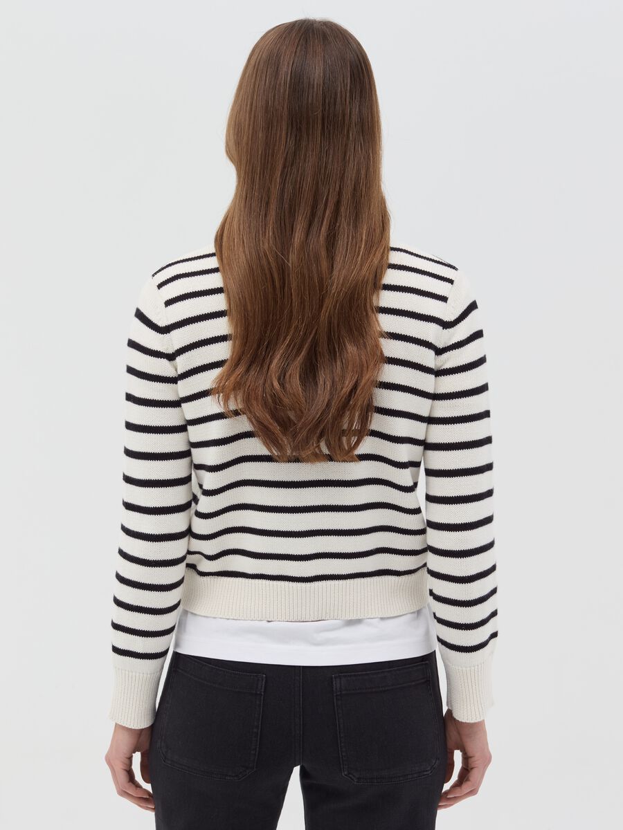 Striped cardigan with gold-coloured buttons_3