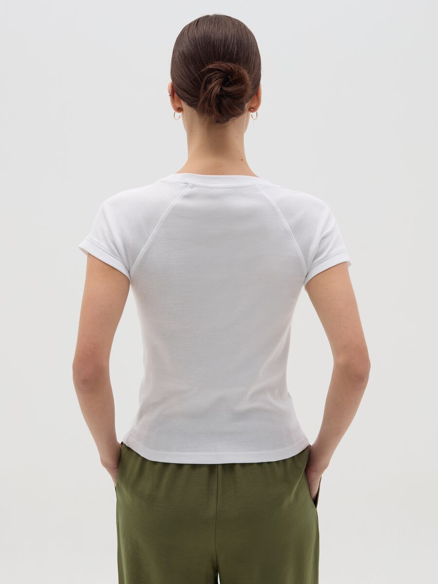 T-shirt with raglan sleeves_3