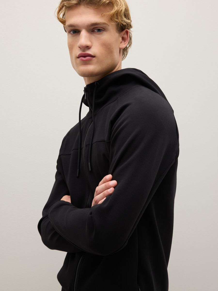 Black Cotton Blend Regular Fit Hoodie with Zip_0