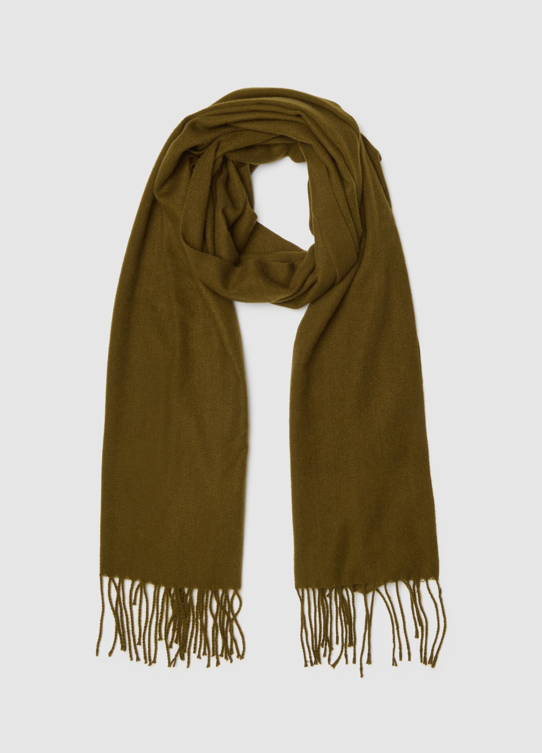 Green scarf with fringes
