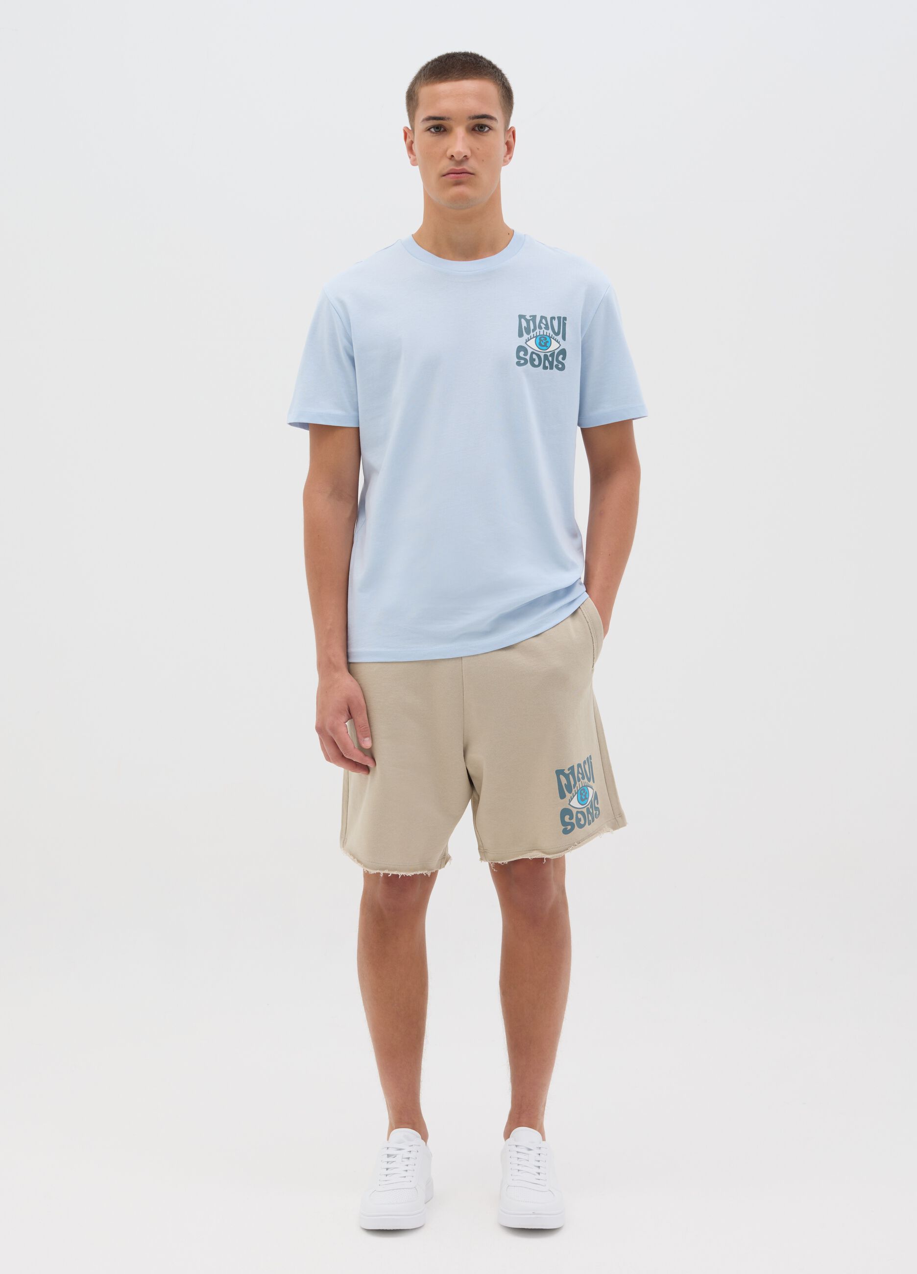 Beige Bermuda shorts in pure cotton by Maui