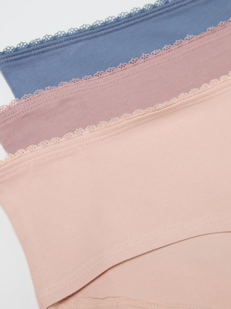 Three-pack French knickers with lace_5