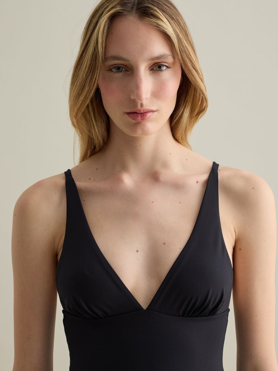 Women’s one-piece swimsuit in black stretch fabric_3
