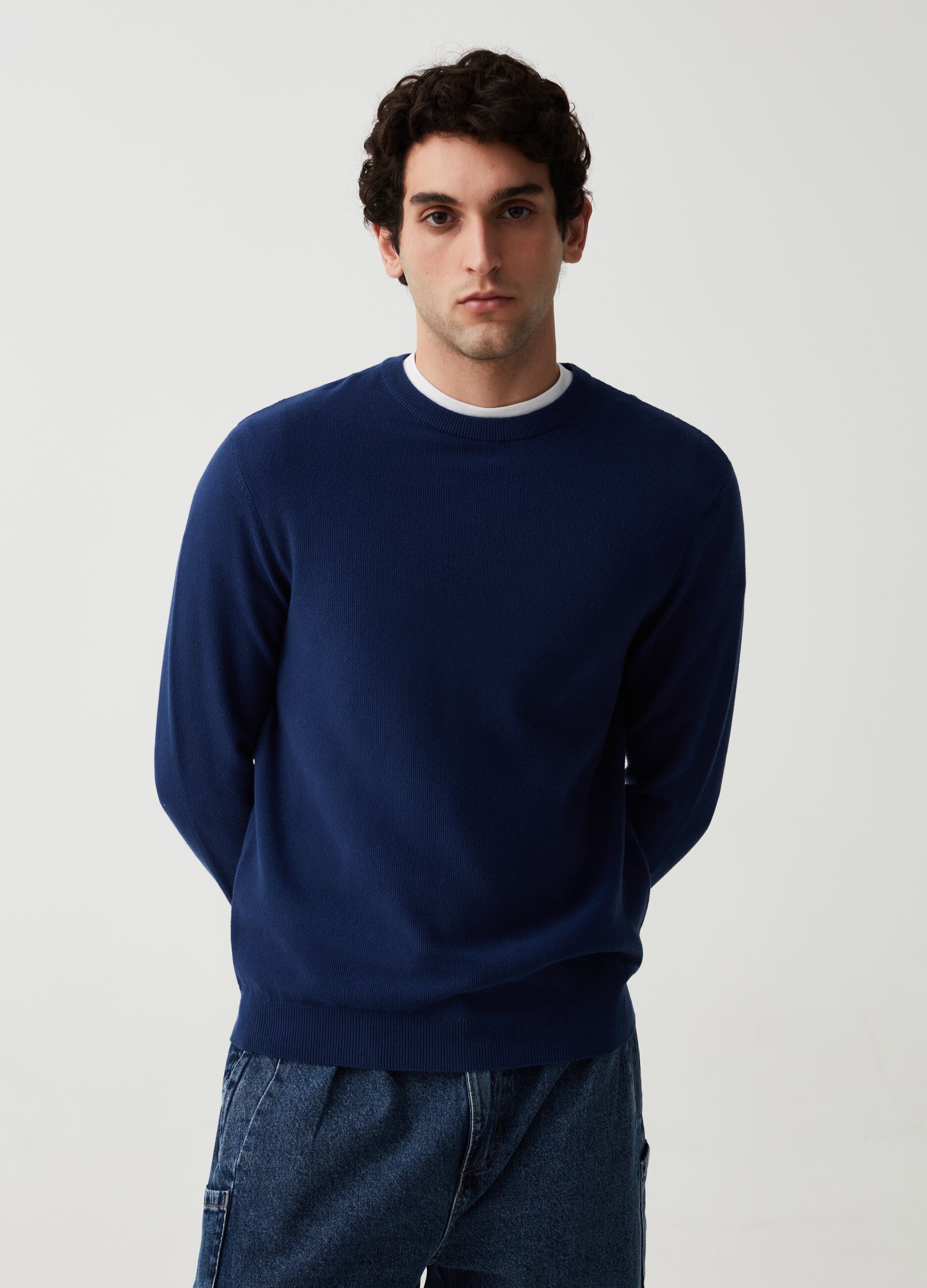 Cotton pullover with round neck