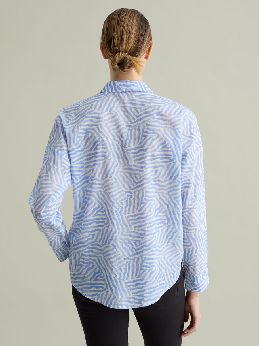 Cotton shirt with patterned print_3