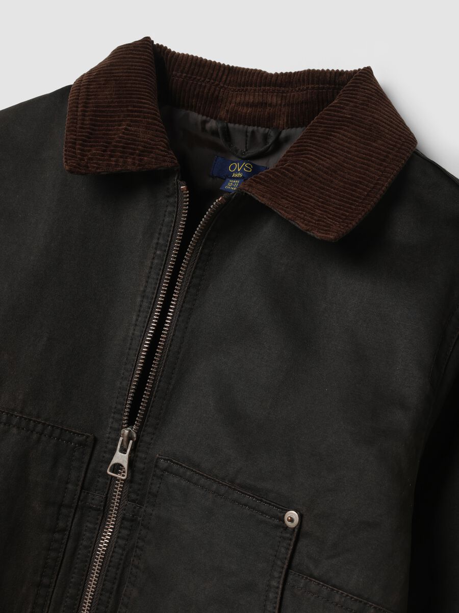 Black cotton-blend jacket with velvet collar for boys_2