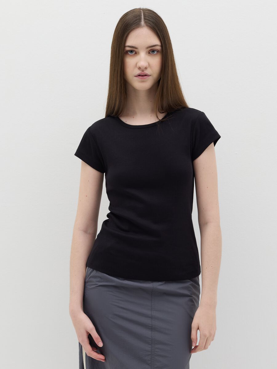 Cotton T-shirt with round neck_0