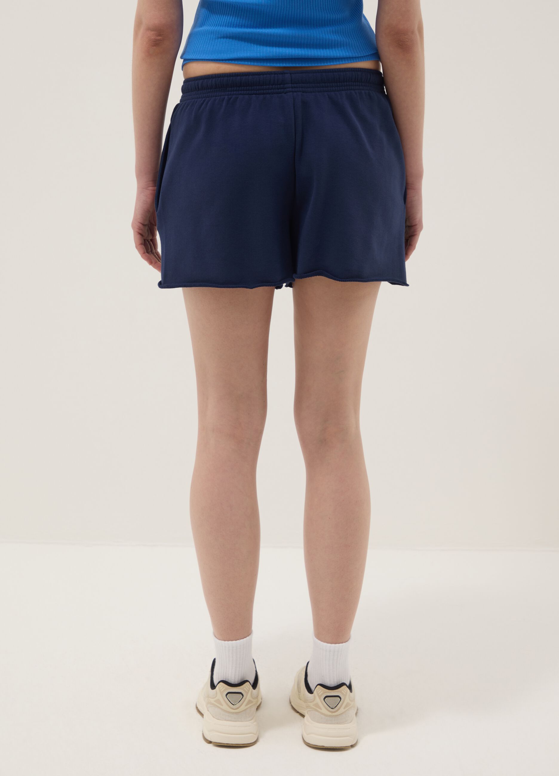 Short blu in misto cotone con vita elasticizzata