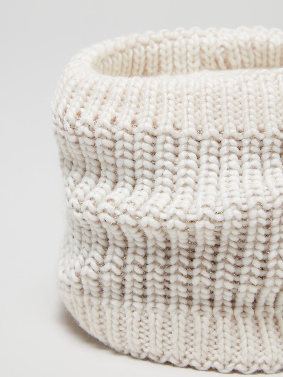 Scaldacollo in maglia con lurex_2