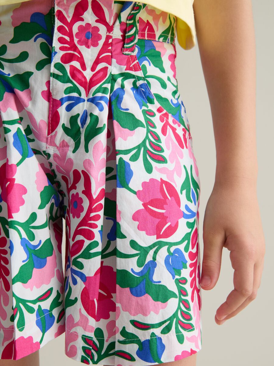 Girls' multicolour floral cotton shorts_3