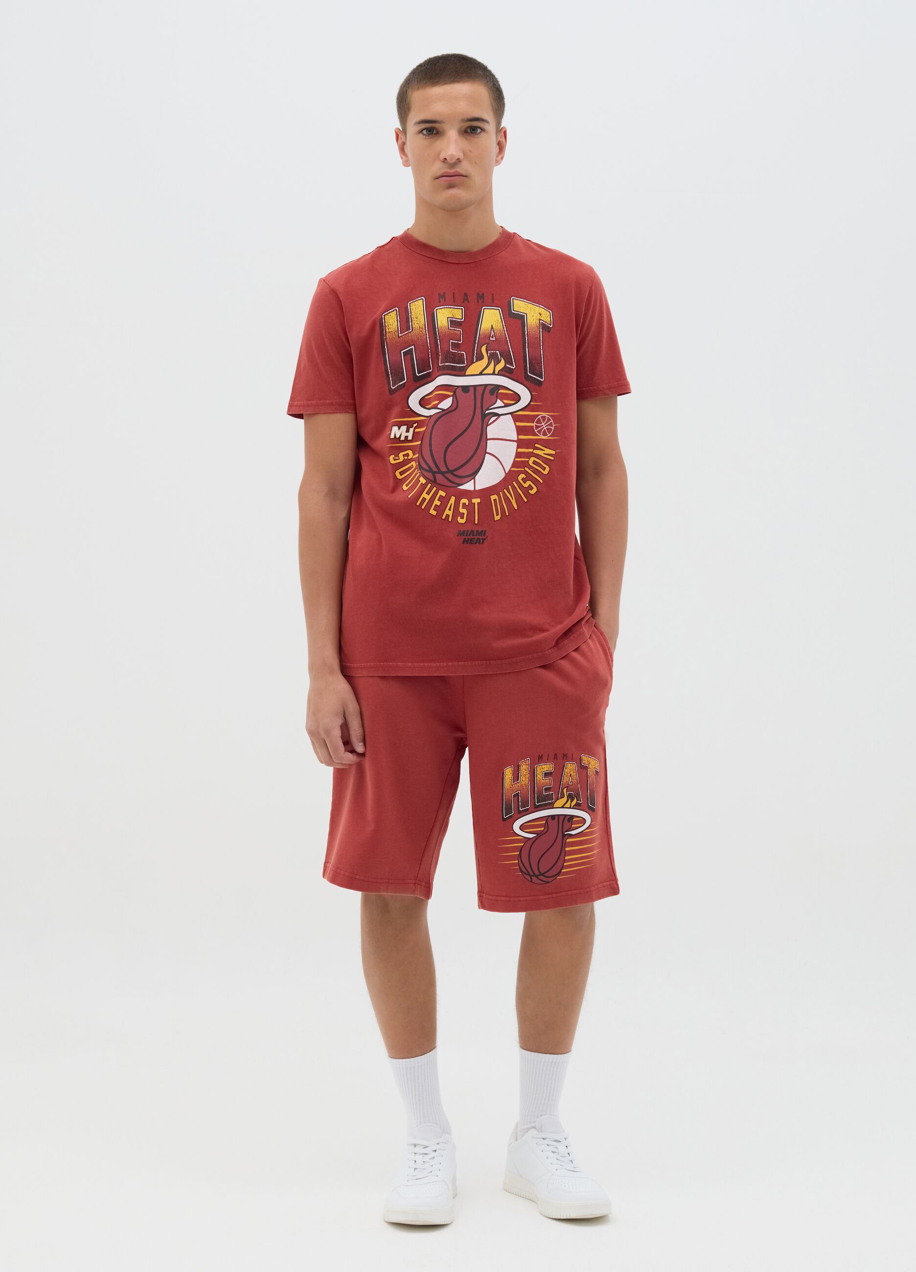 Pantaloncini da uomo in puro cotone rossi regular fit