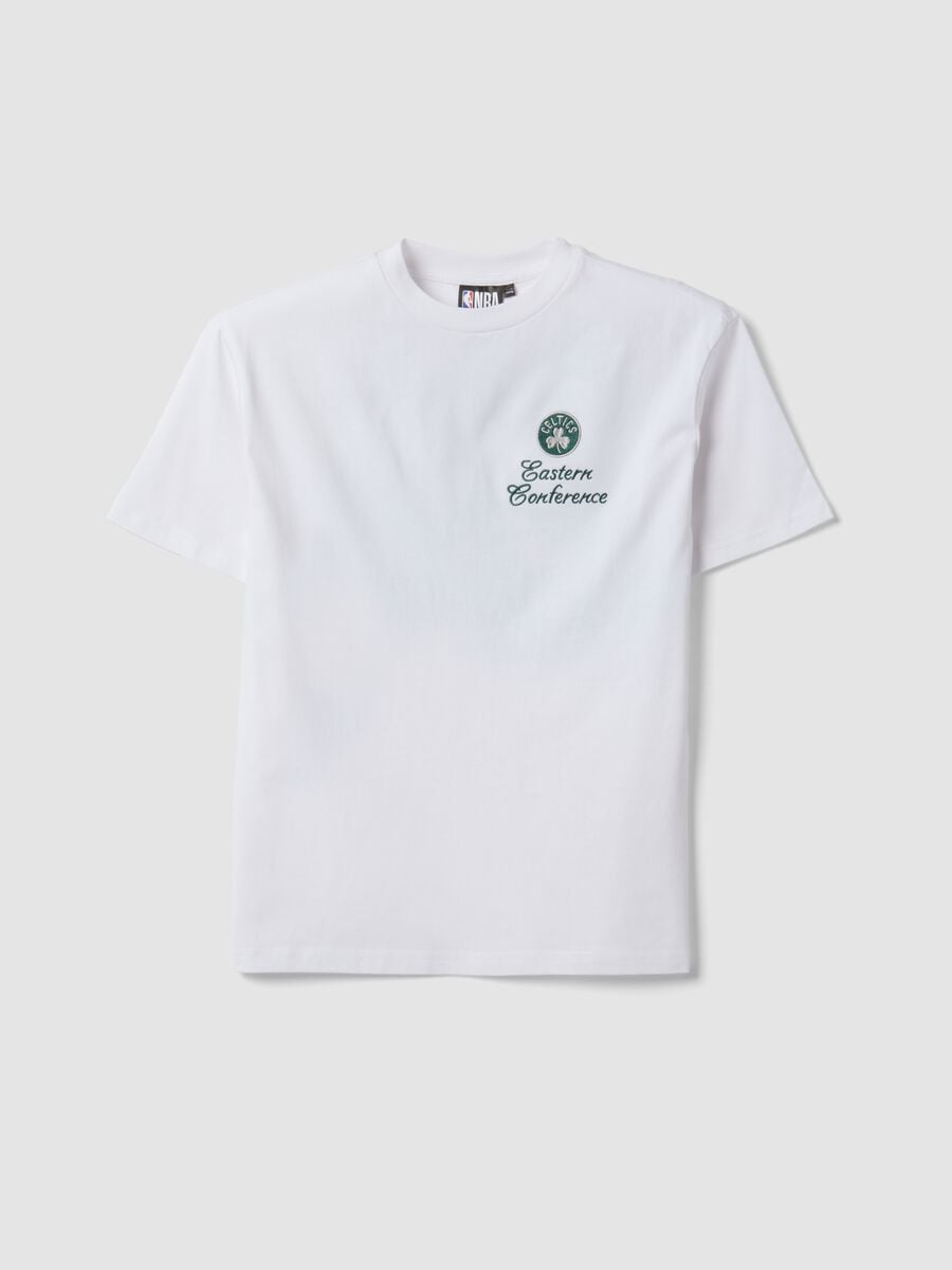 T-shirt bianca in puro cotone con stampa Celtics per ragazzo_3