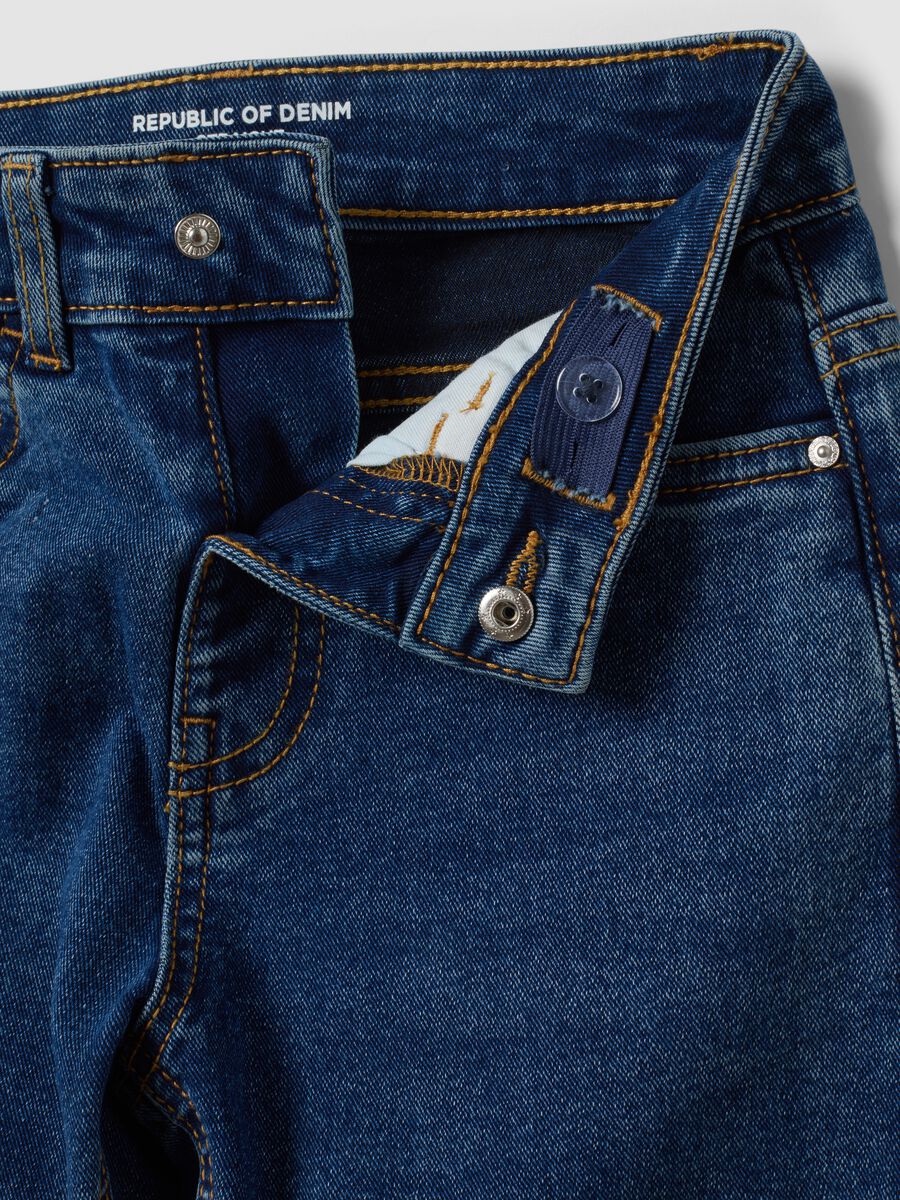 Jeans blu denim in cotone elasticizzato straight fit per bambino_3