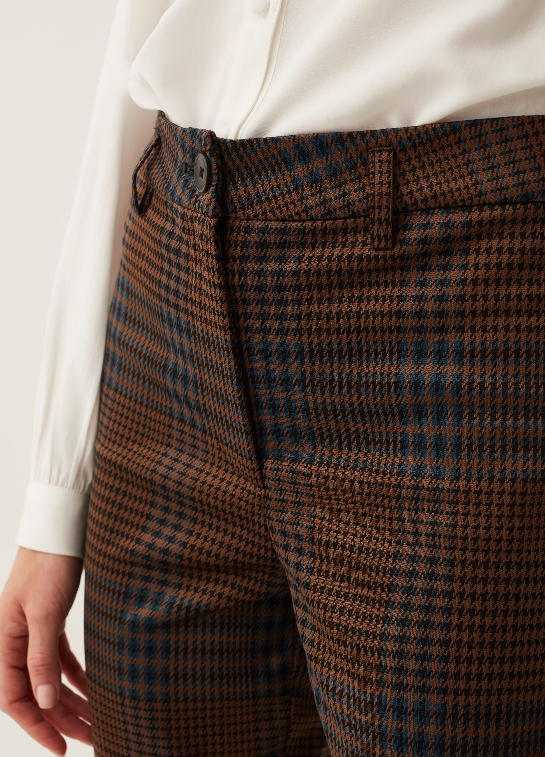 Pantaloni stretch a vita alta_3
