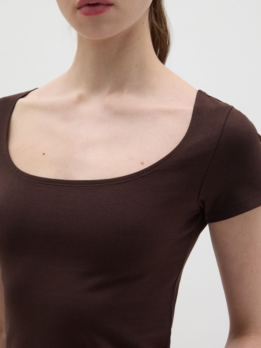 Women's’ brown slim-fit T-shirt in stretch cotton_2