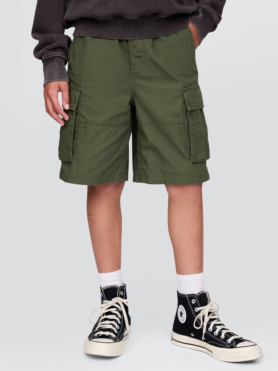Green cargo shorts_1