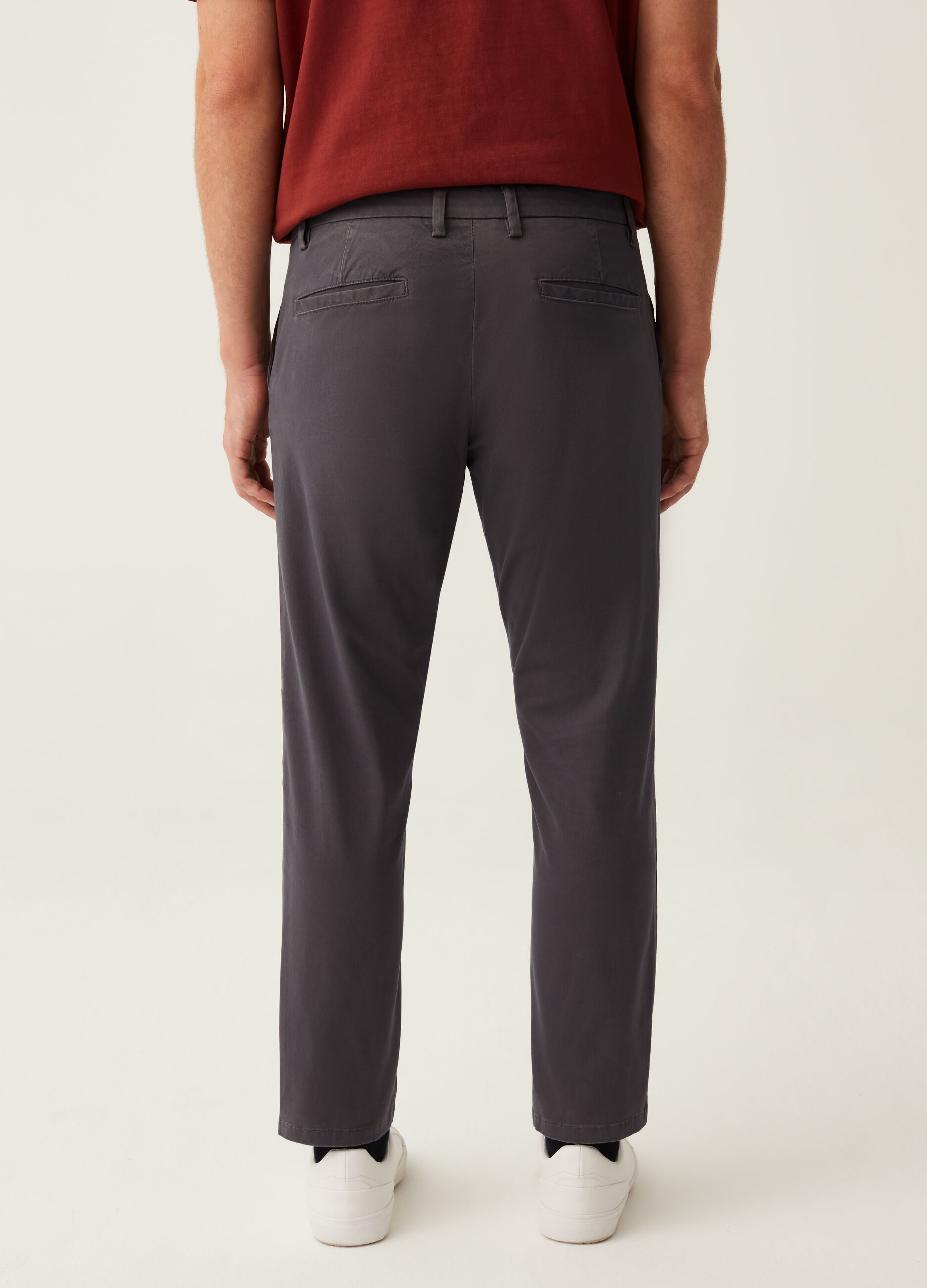 Pantalone chino in cotone stretch_2