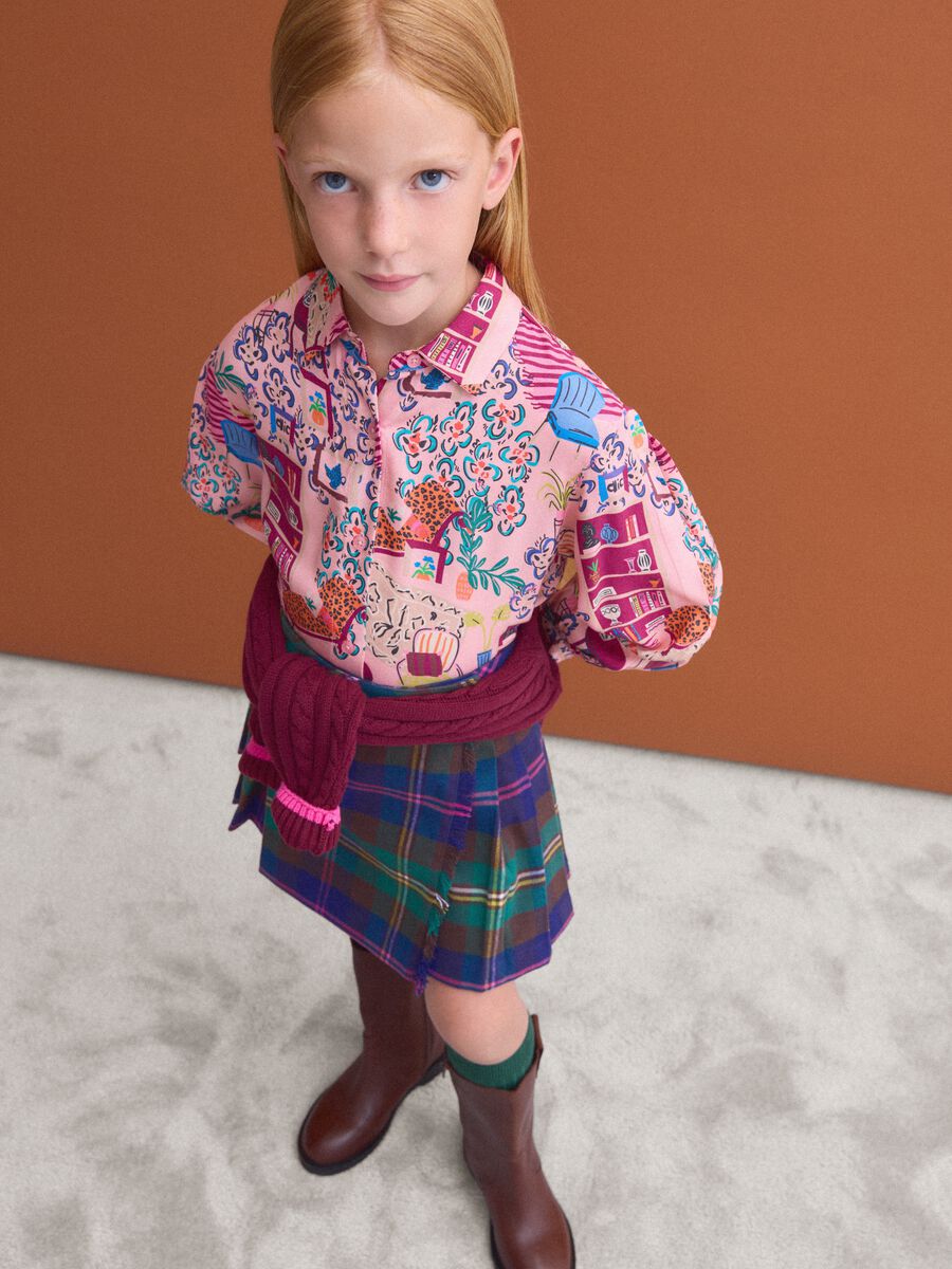 Camicia rosa in pura viscosa con fantasia e colletto classico per bambina_0