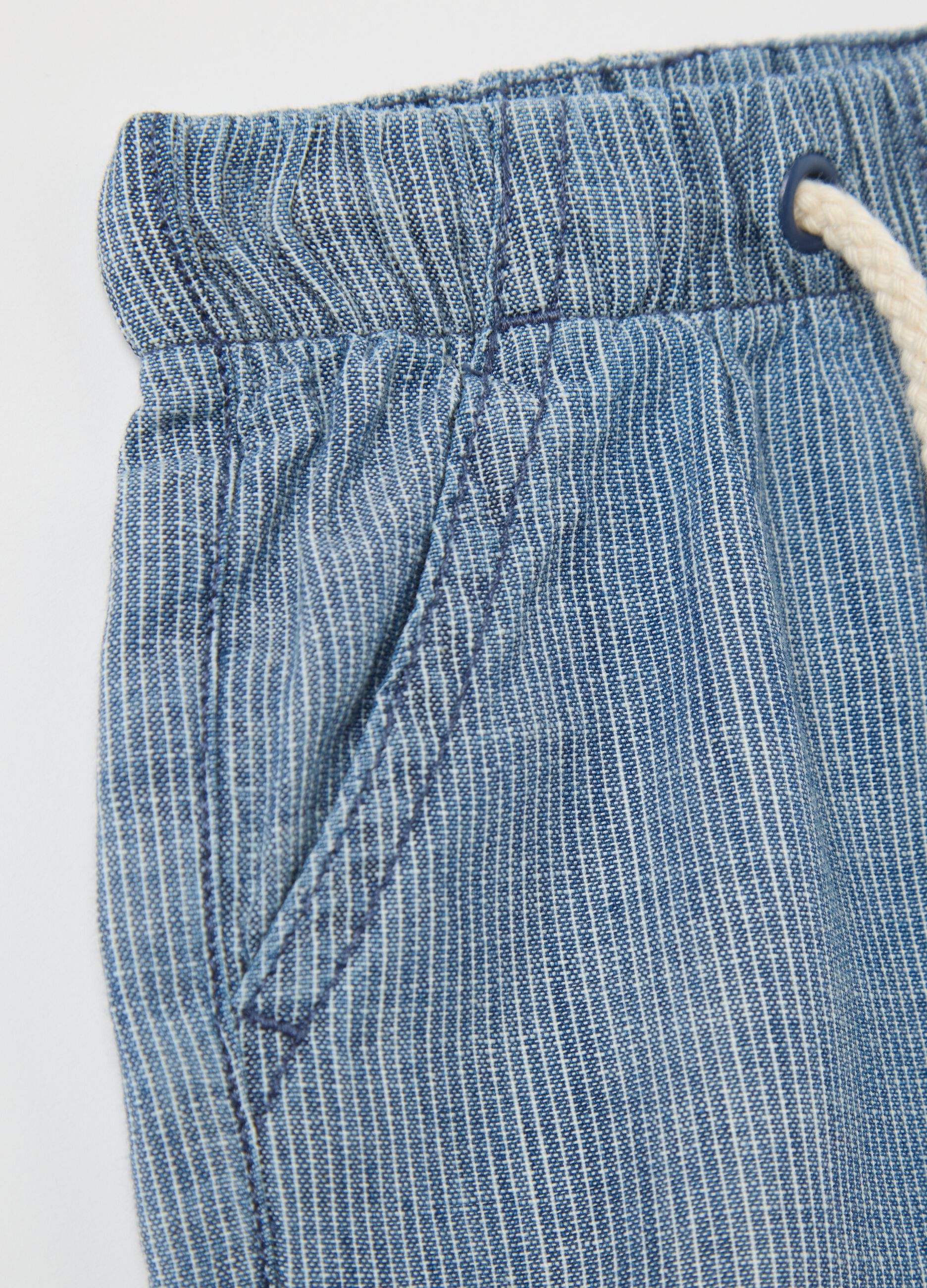 Shorts blu chambray in puro cotone