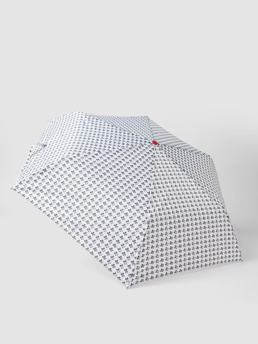 Ombrello multicolor con stampe Topolino e manico rosso_0