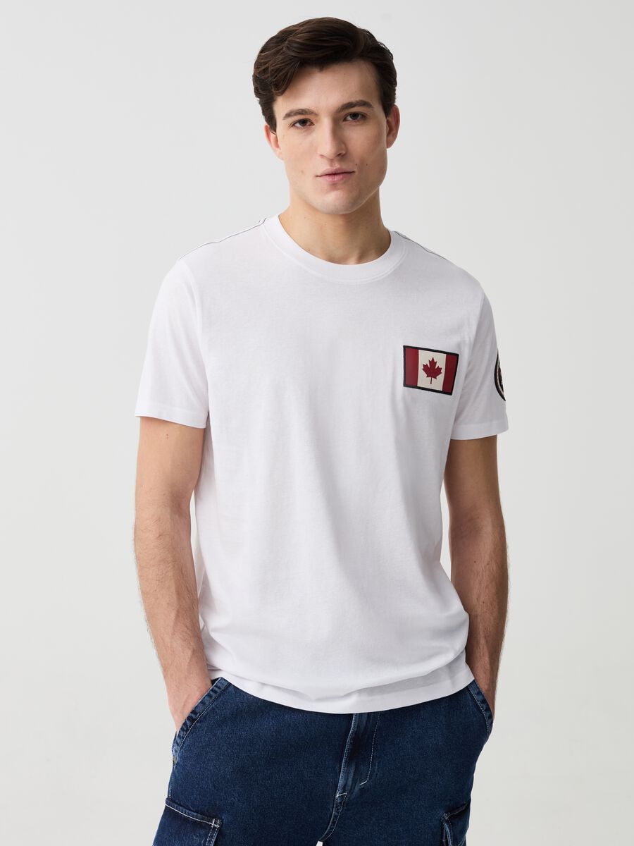 T-shirt con stampa e patch Canada Trail_0