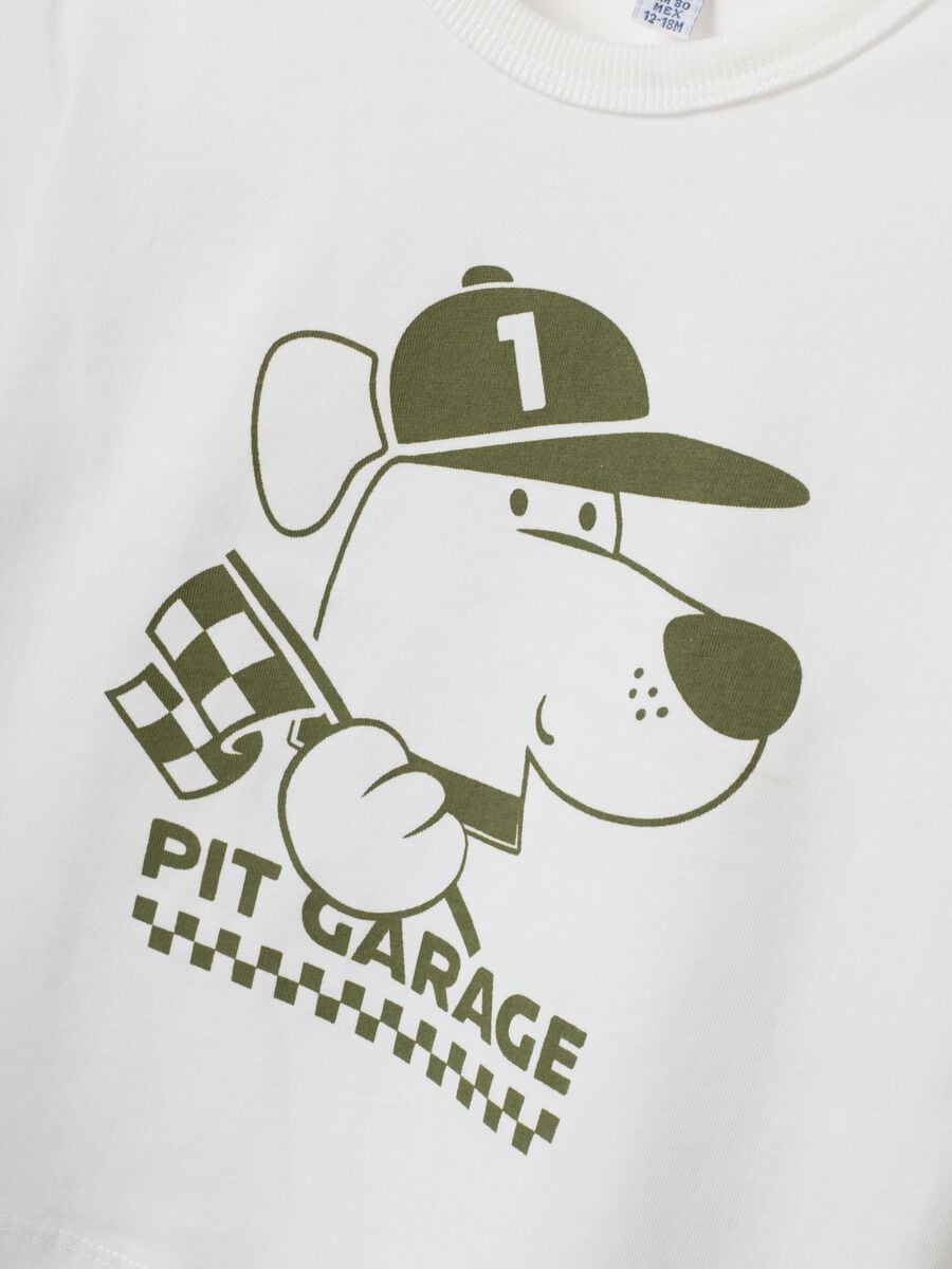 T-shirt bianca in puro cotone organico con stampa cagnolino per bimbo_2
