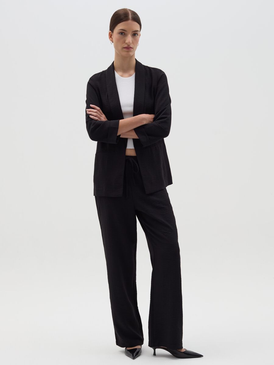 Open crinkle-effect fluid blazer_1