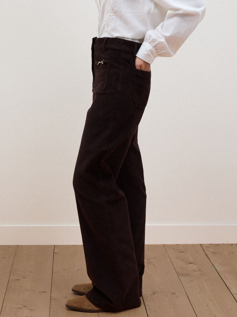 Brown flared ribbed stretch-cotton trousers_3