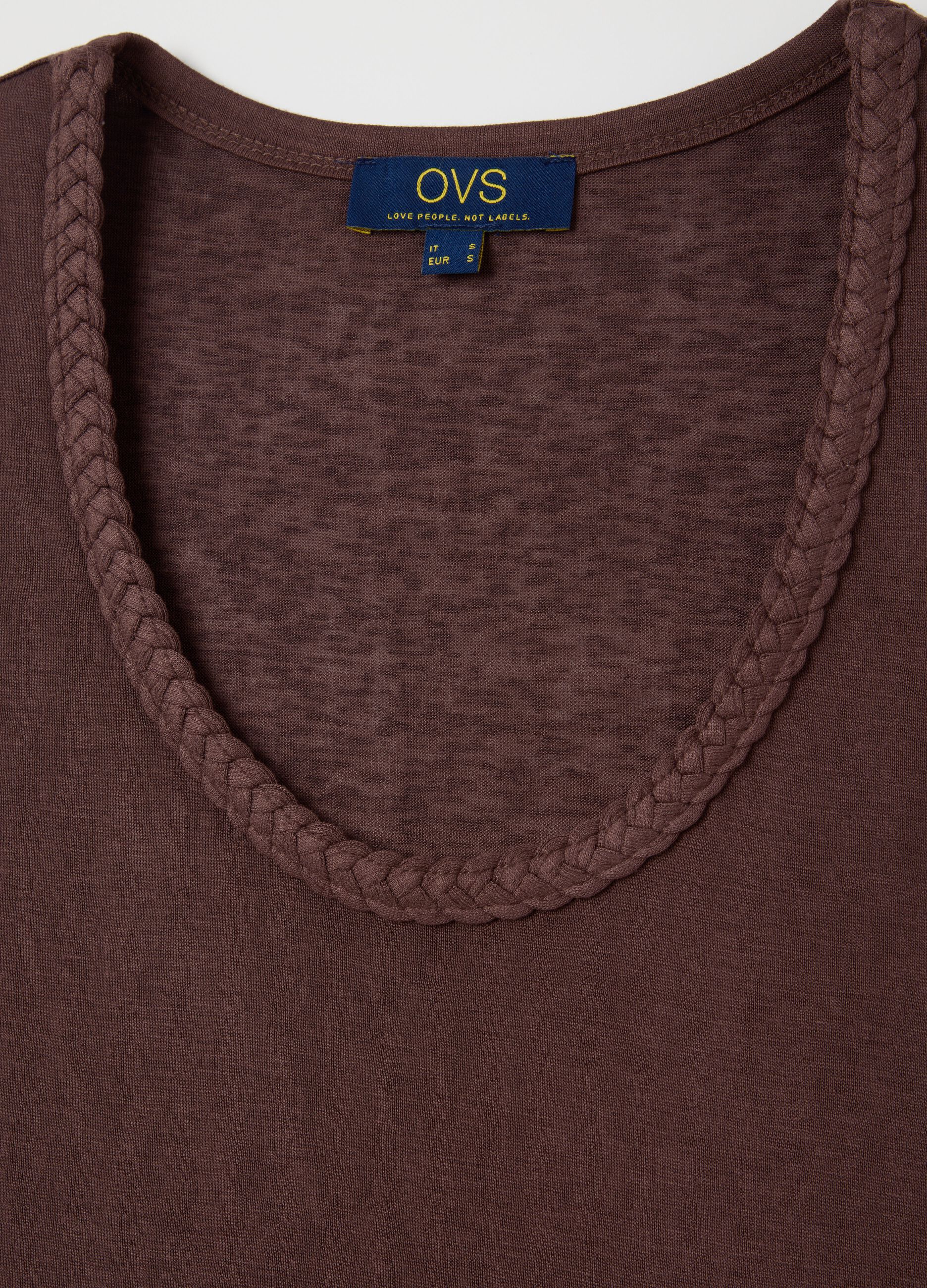 Canotta da donna marrone regular fit con scollatura decorata
