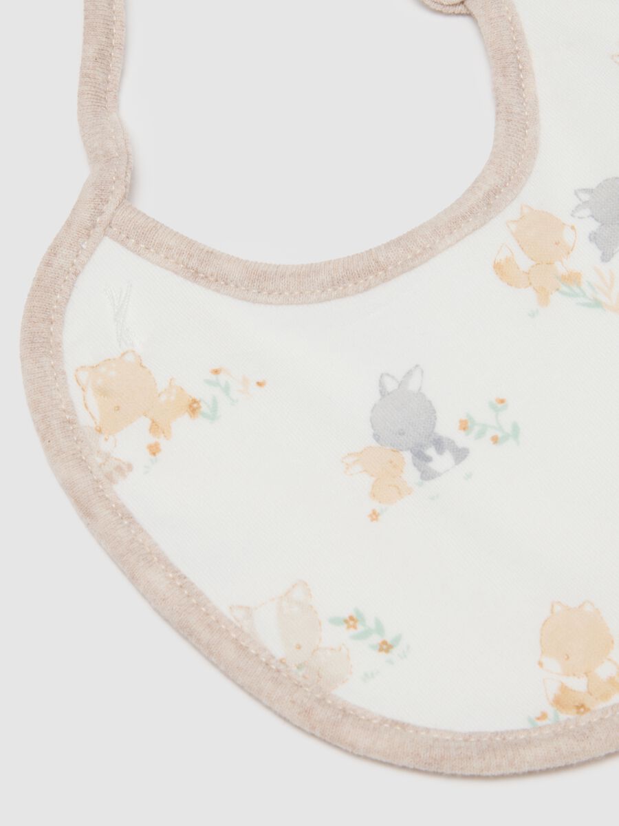 Pack of two baby bibs in pure white cotton_1
