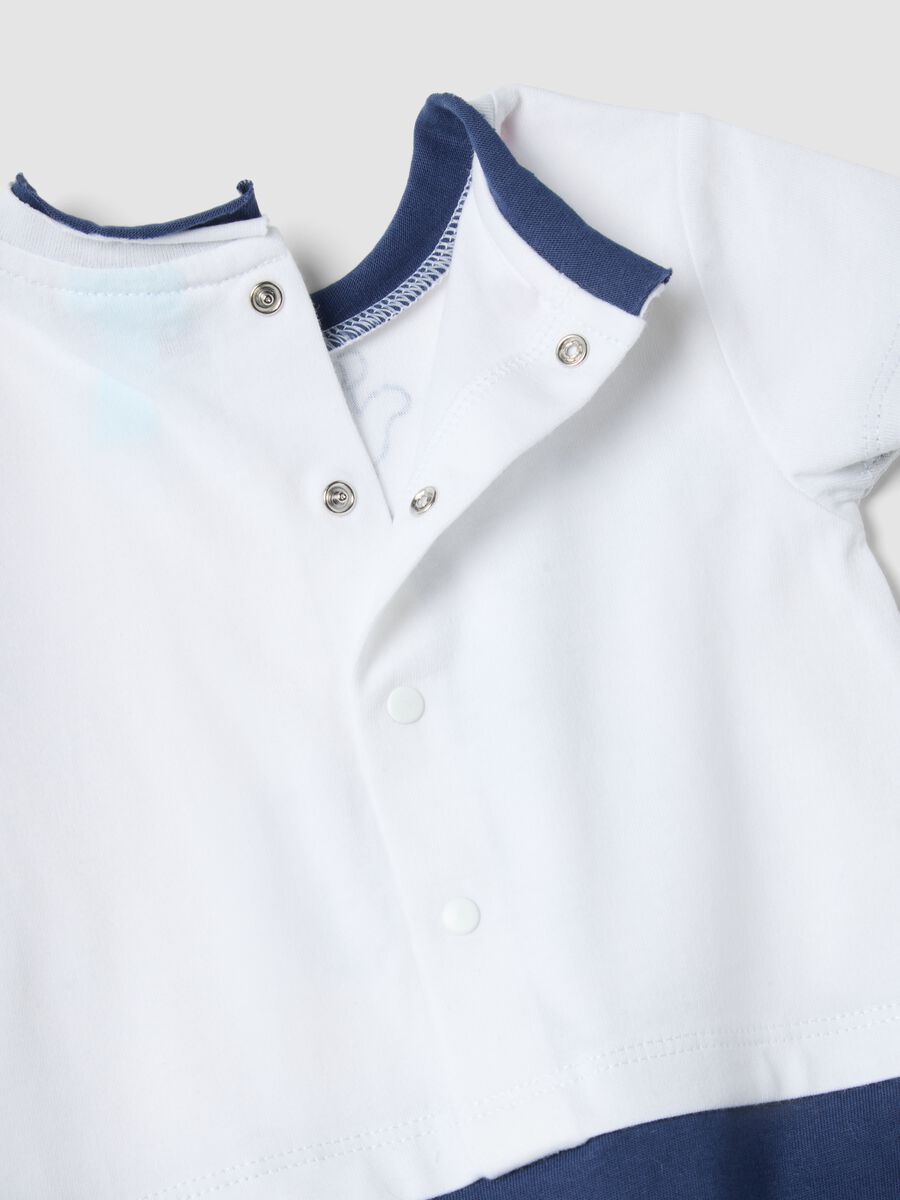 Multicoloured pure cotton baby romper with Mickey Mouse_3