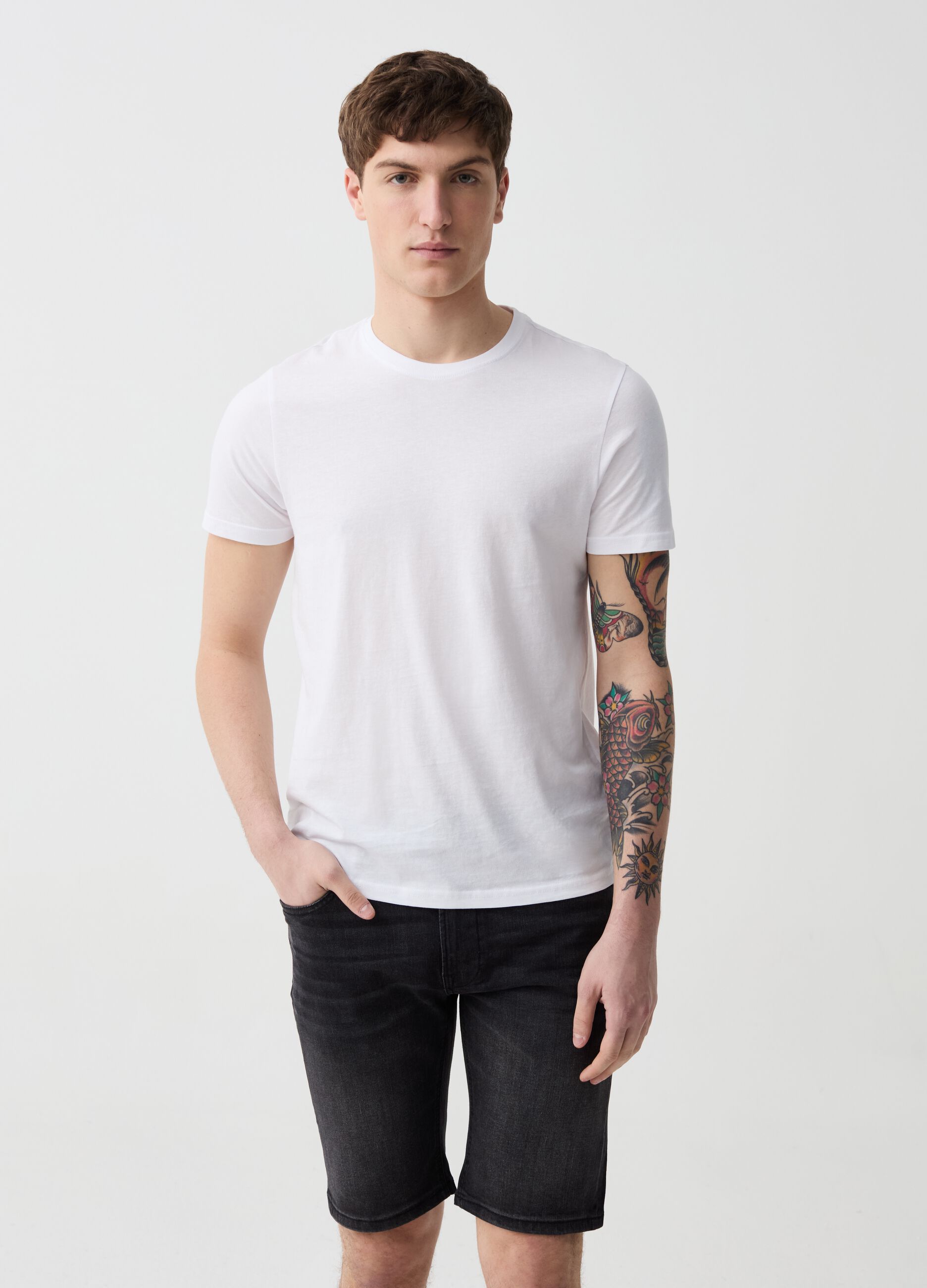 Ovs Bermuda slim fit in denim con scoloriture