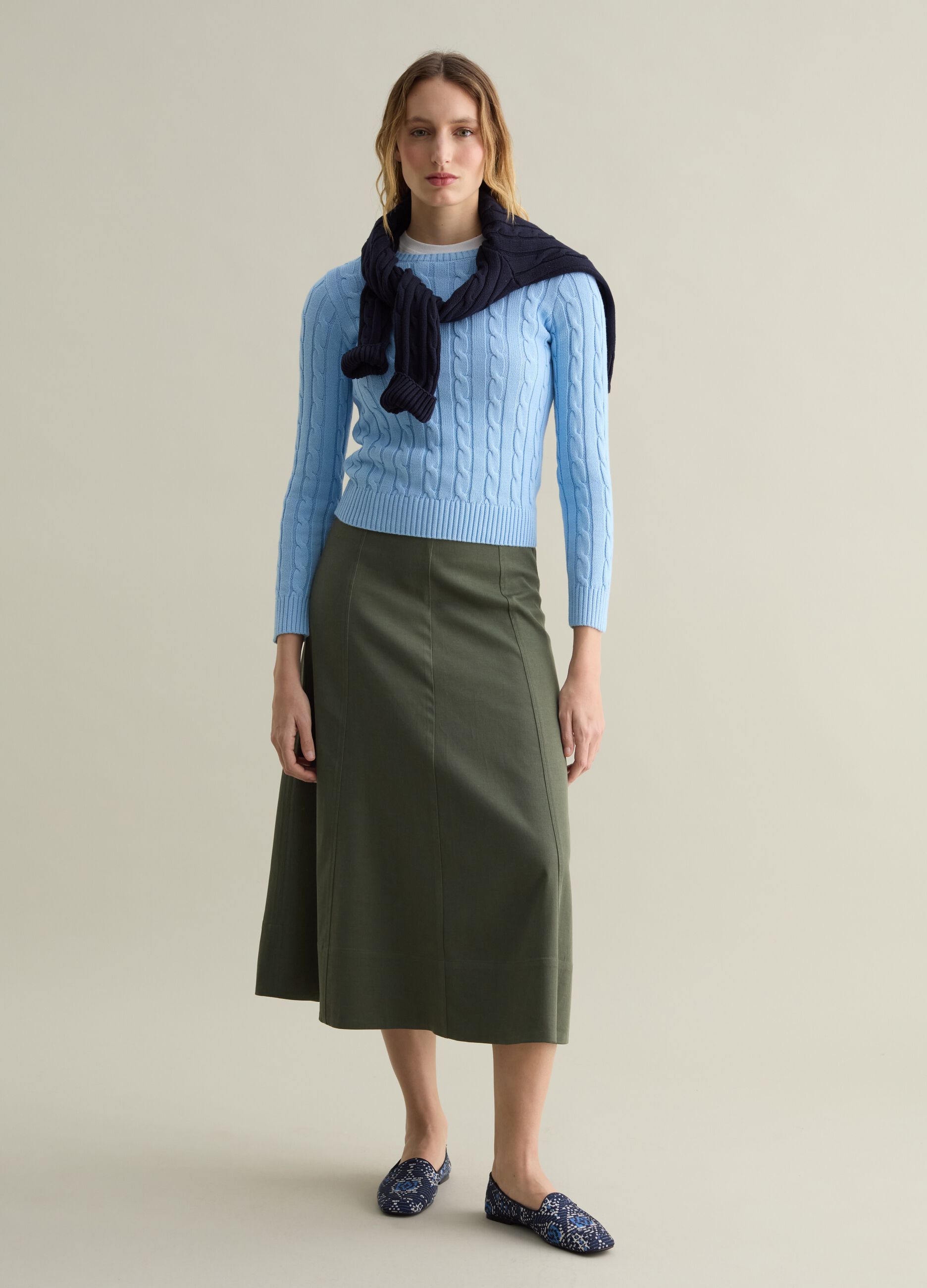Ribbed pullover with cable-knit design