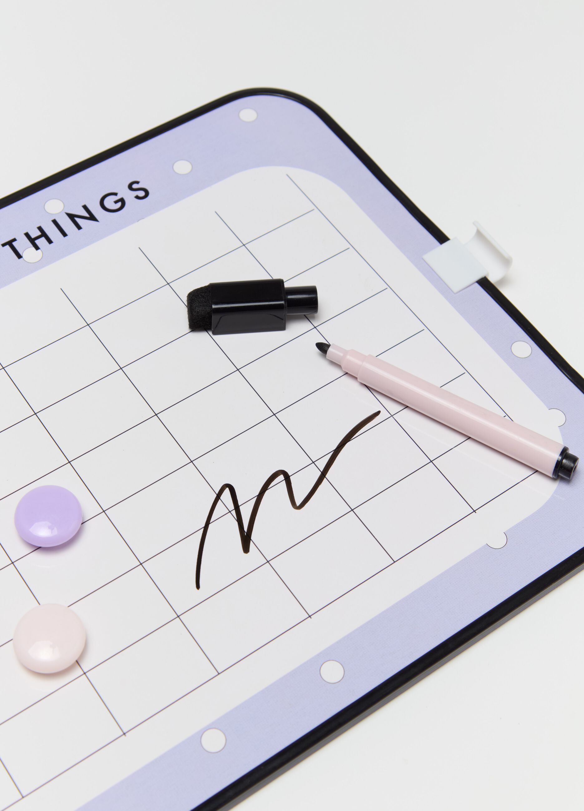 Magnetic board with weekly agenda