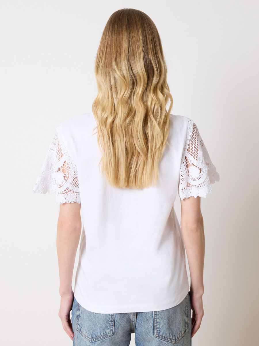 White cotton T-shirt with lace inserts_3