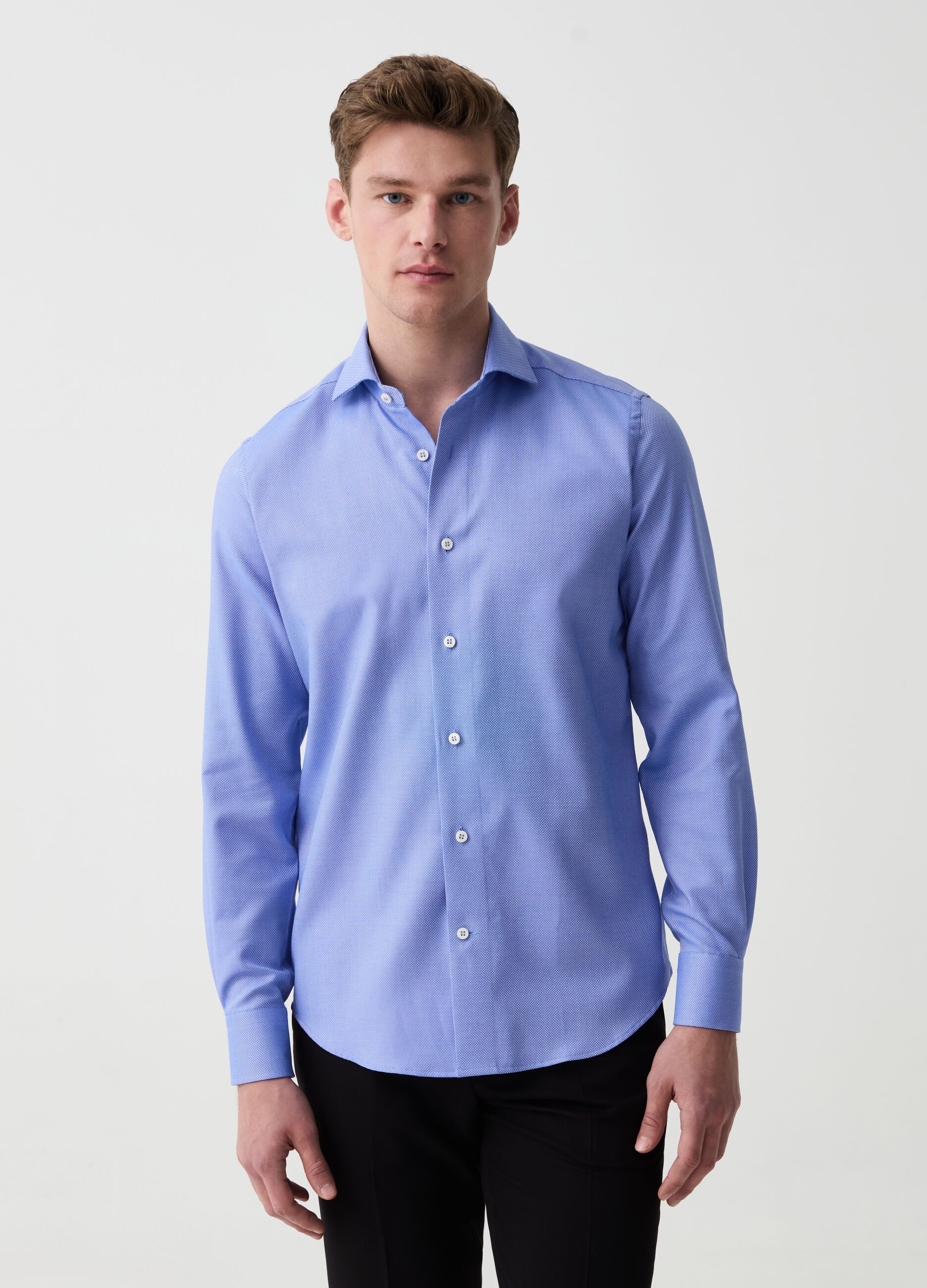 Camicia slim fit easy iron con micro trama