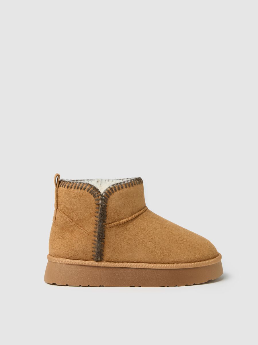 Brown boots with warm lining_0