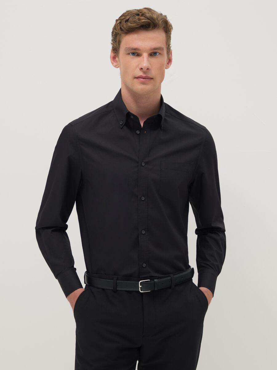 Black long sleeve regular fit easy iron shirt_0