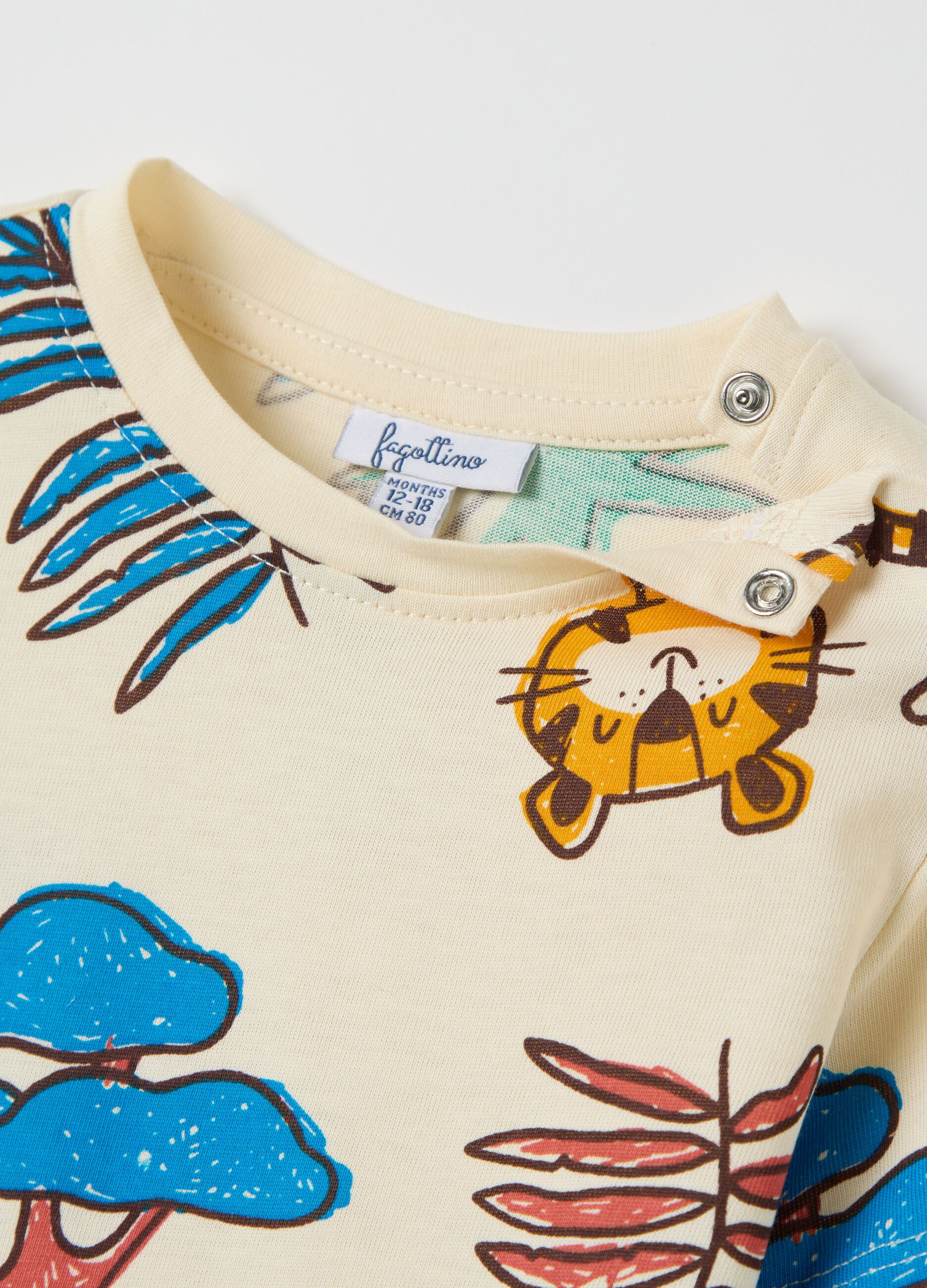 White cotton T-shirt with print