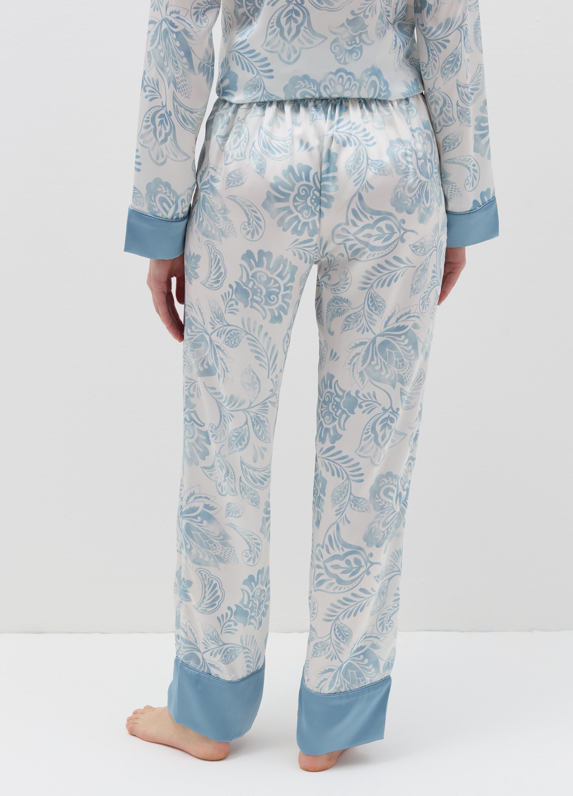 Pyjama trousers in floral satin
