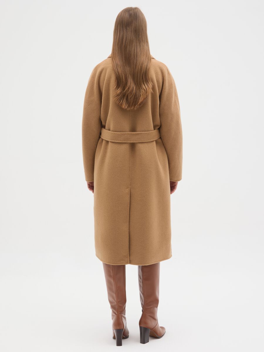 Cappotto doppiopetto marrone in misto lana regular fit con cintura_2