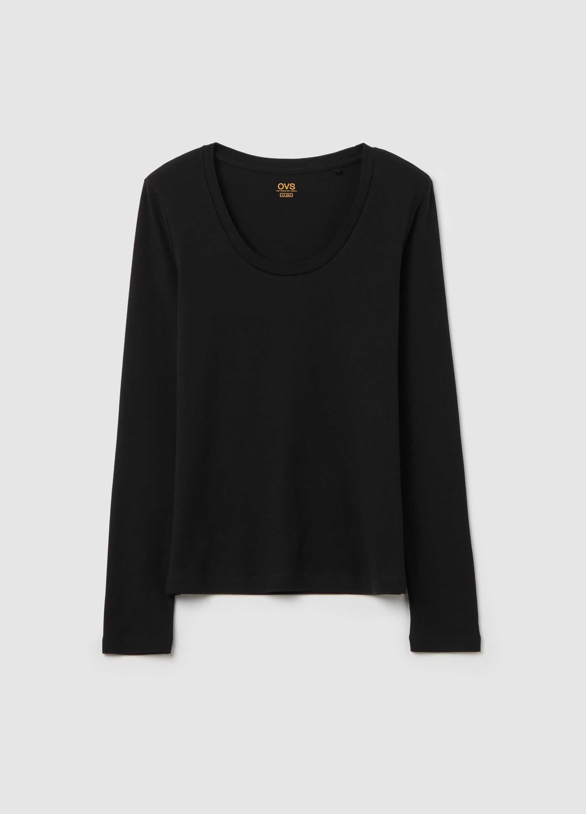 Long-sleeved T-shirt with round neck