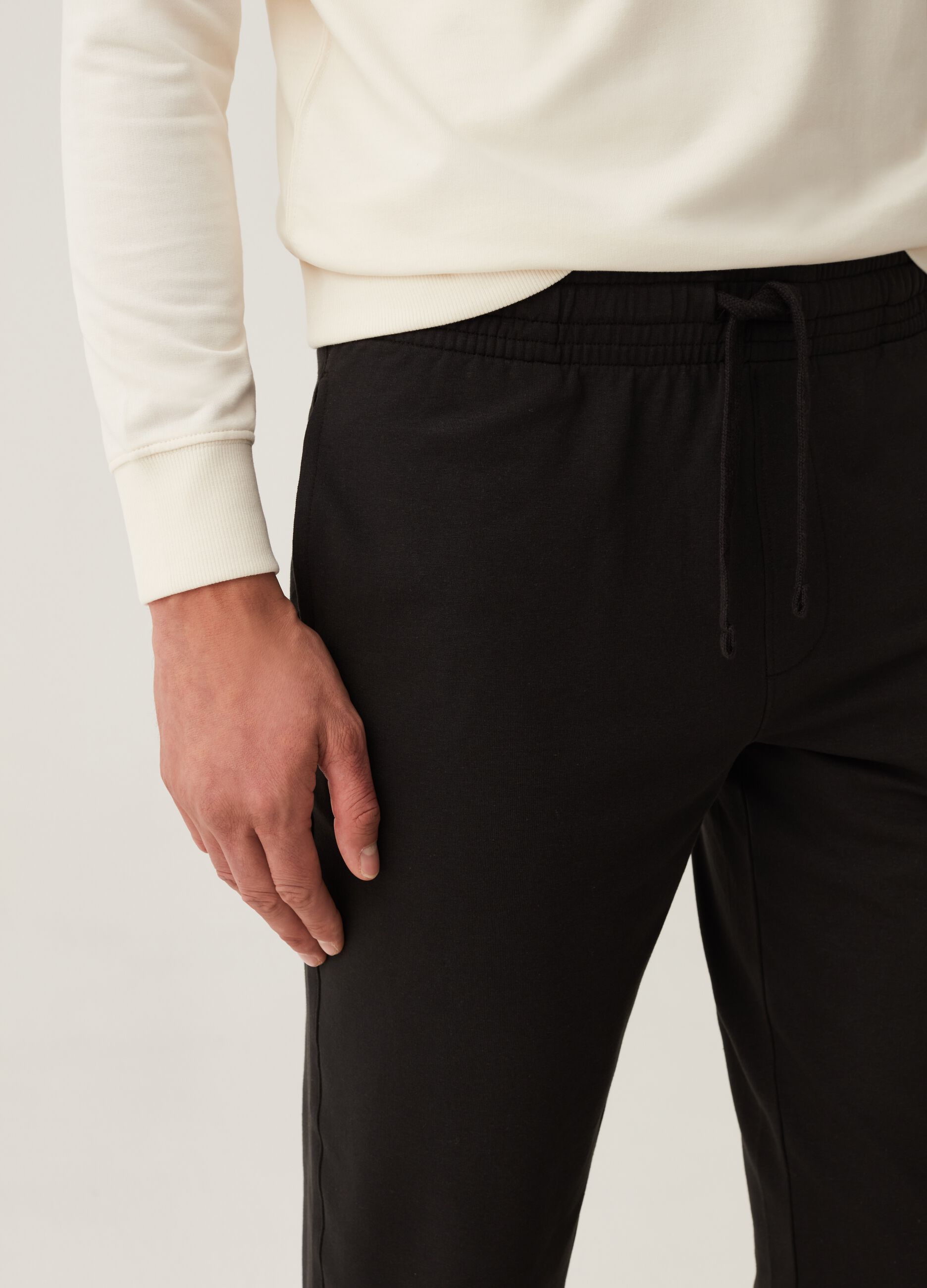 Joggers straight fit in French Terry_3
