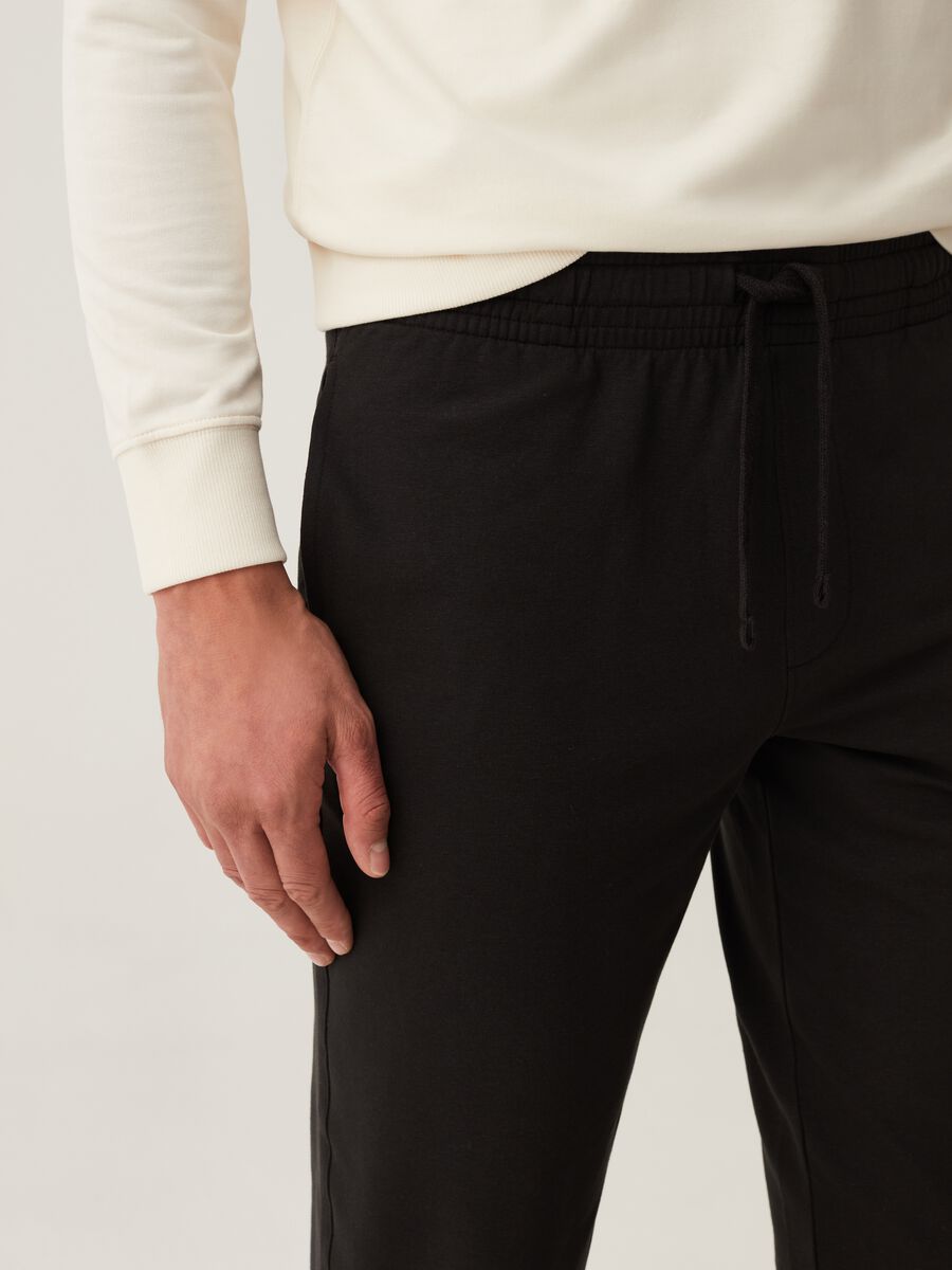 Joggers straight fit in French Terry_3