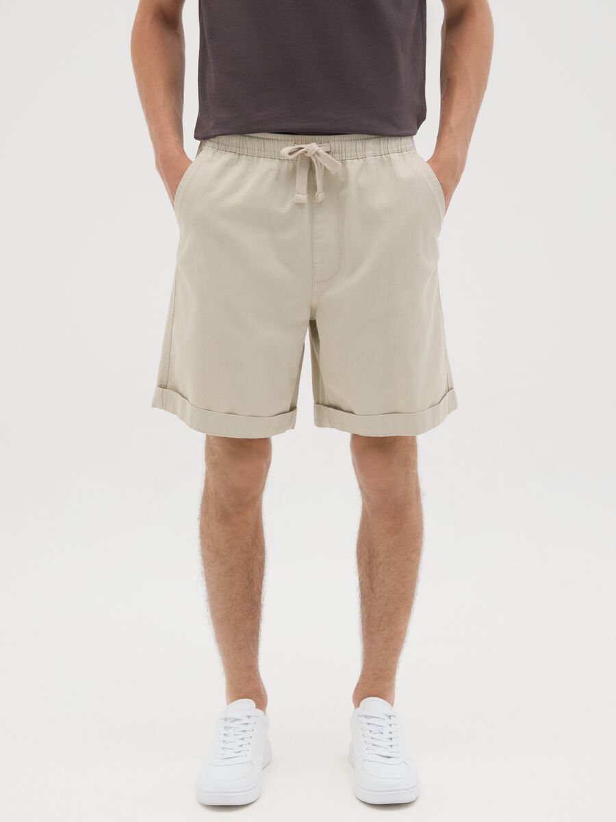 Men's beige pure cotton bermuda shorts, regular fit_1