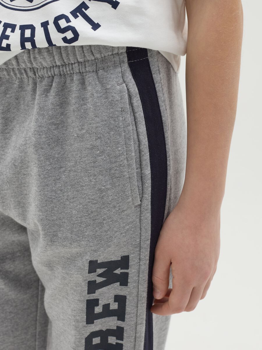 Joggers with contrasting bands and "Champs Crew” print_3