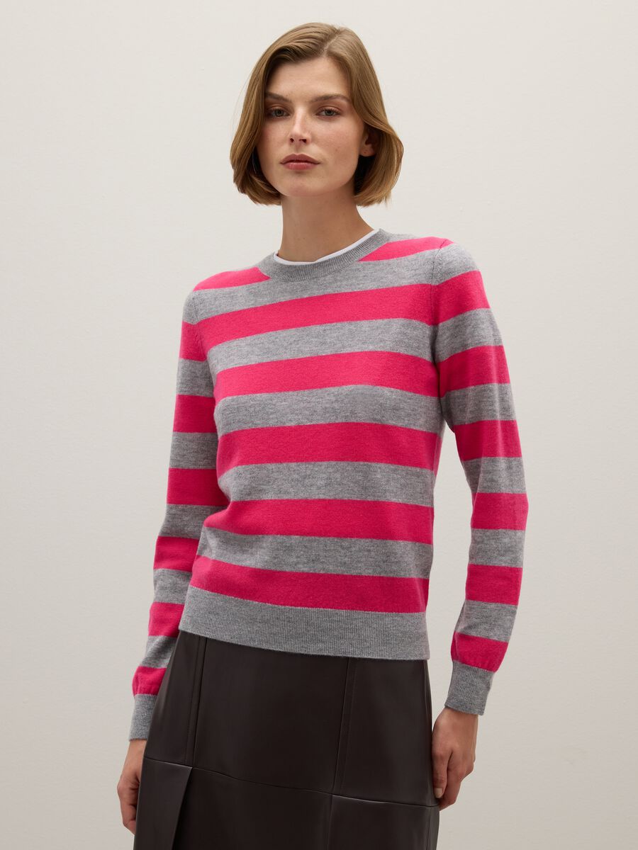 Maglione a righe grigie e rosa in pura lana_1